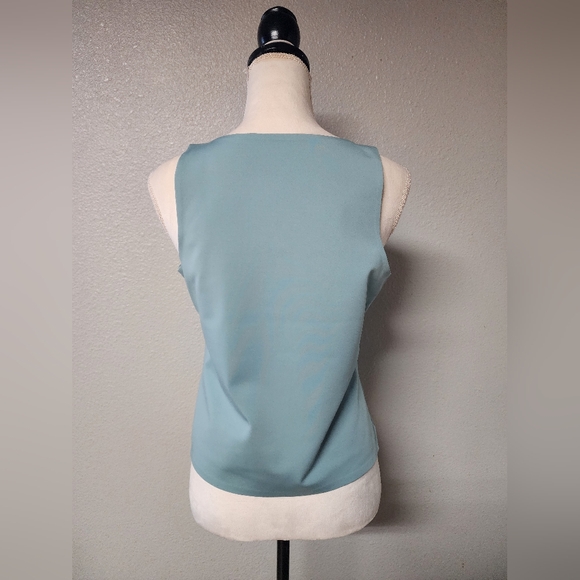 Nike - Picture 3 of 3